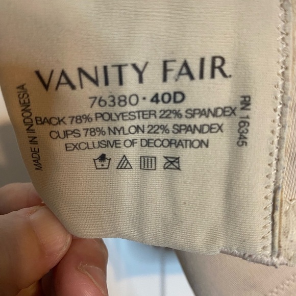 Vanity Fair Women's Tan Bra Adjustable Strap sz 49D - Picture 8 of 9